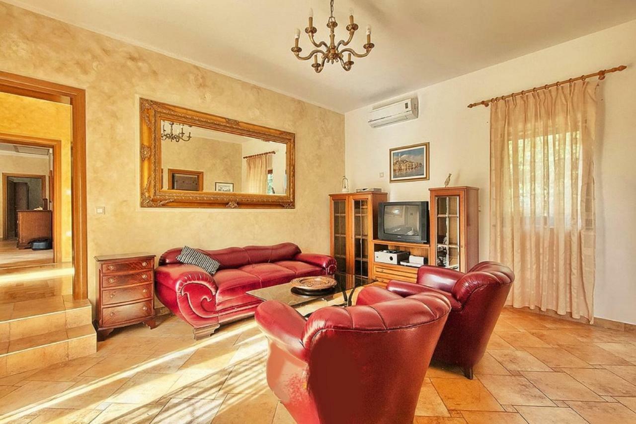 Holiday Home Sarita Šišan 外观 照片