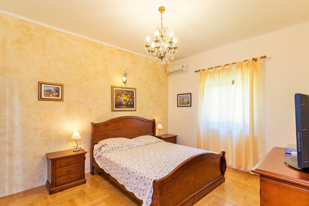 Holiday Home Sarita Šišan 外观 照片