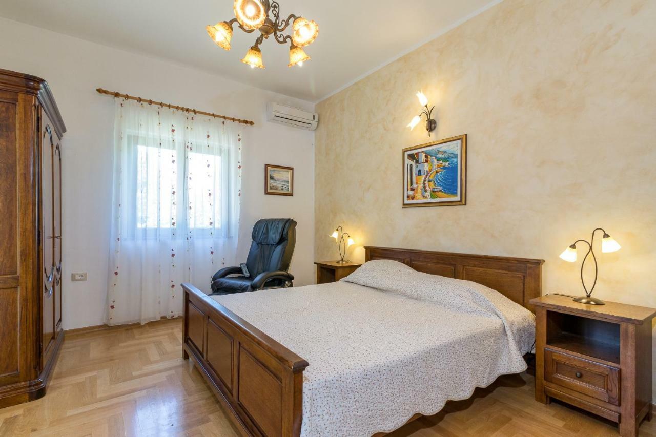 Holiday Home Sarita Šišan 外观 照片